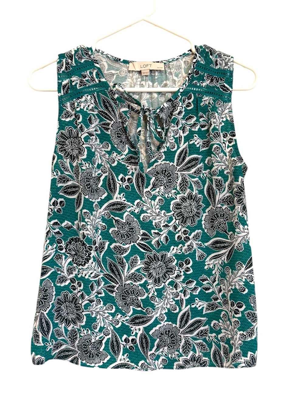 2/$30 LOFT Petite Floral Sleeveless Tie Neck Blouse Top Green Black White XSP